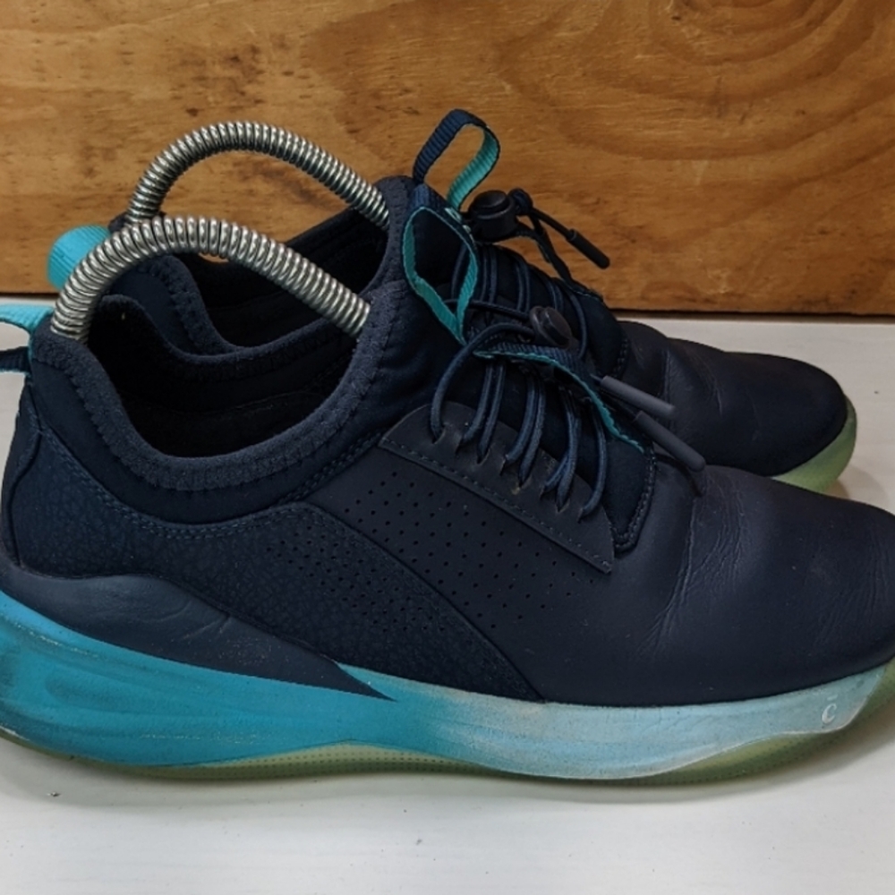 Clove Aqua Blue Nurse Doctor Medical Leather Sneakers Women's Size 8